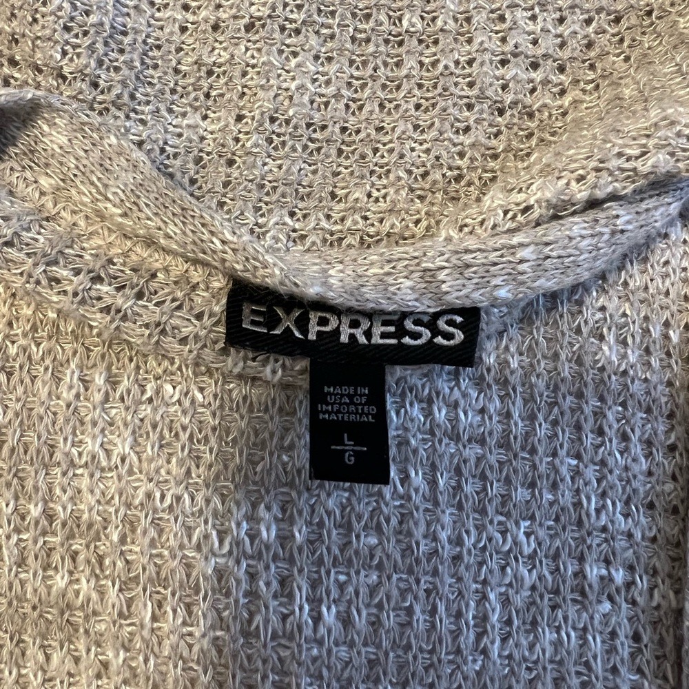 Express Sweater - Picture 3 of 4